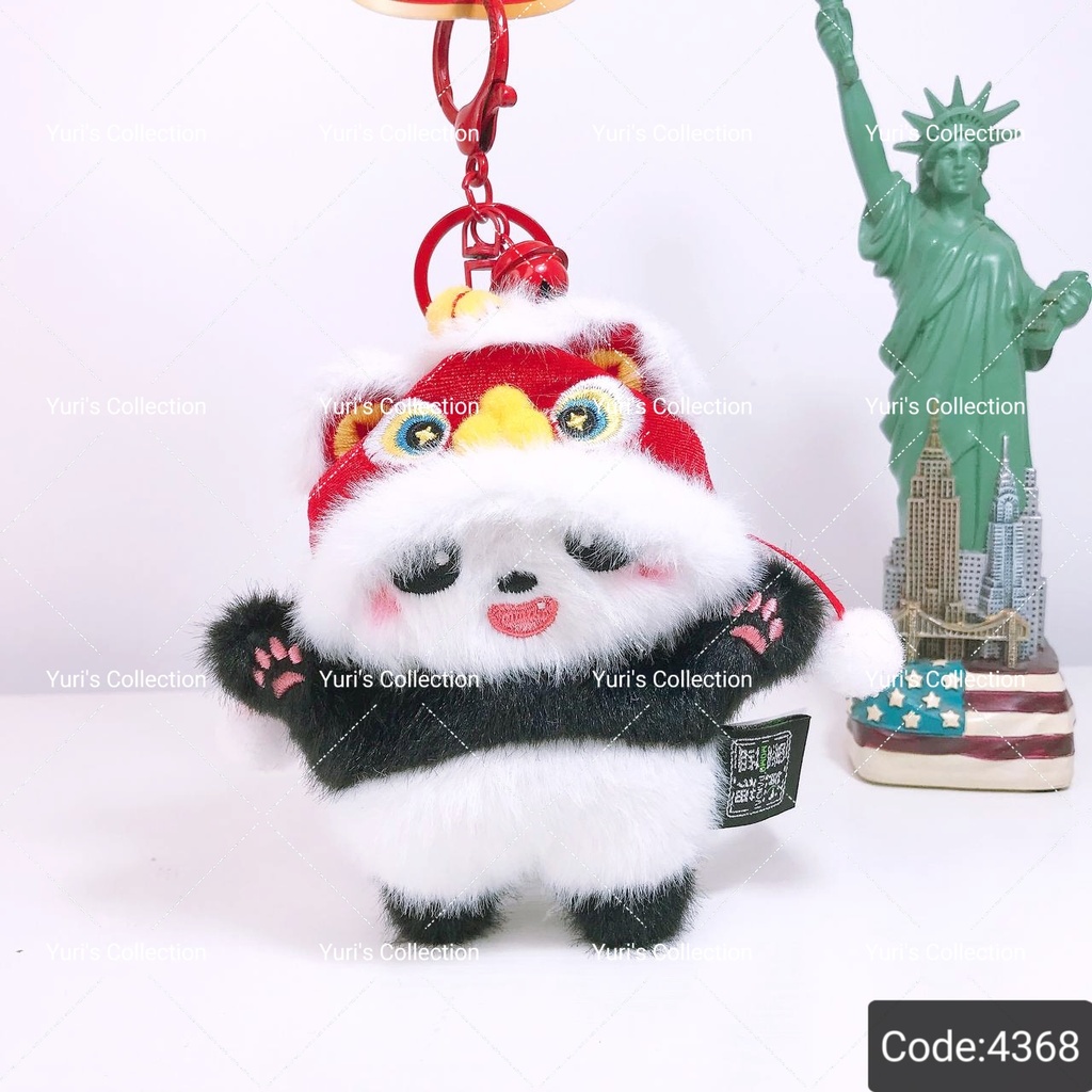 Fluffy Keychain \ MOMO Panda 