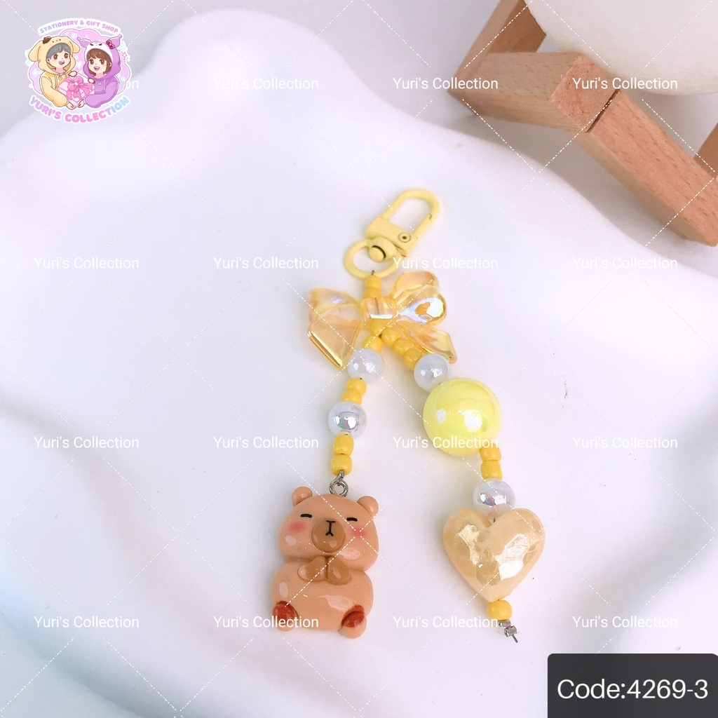 Baeded Ribbon Keychain \ Capy Bara 