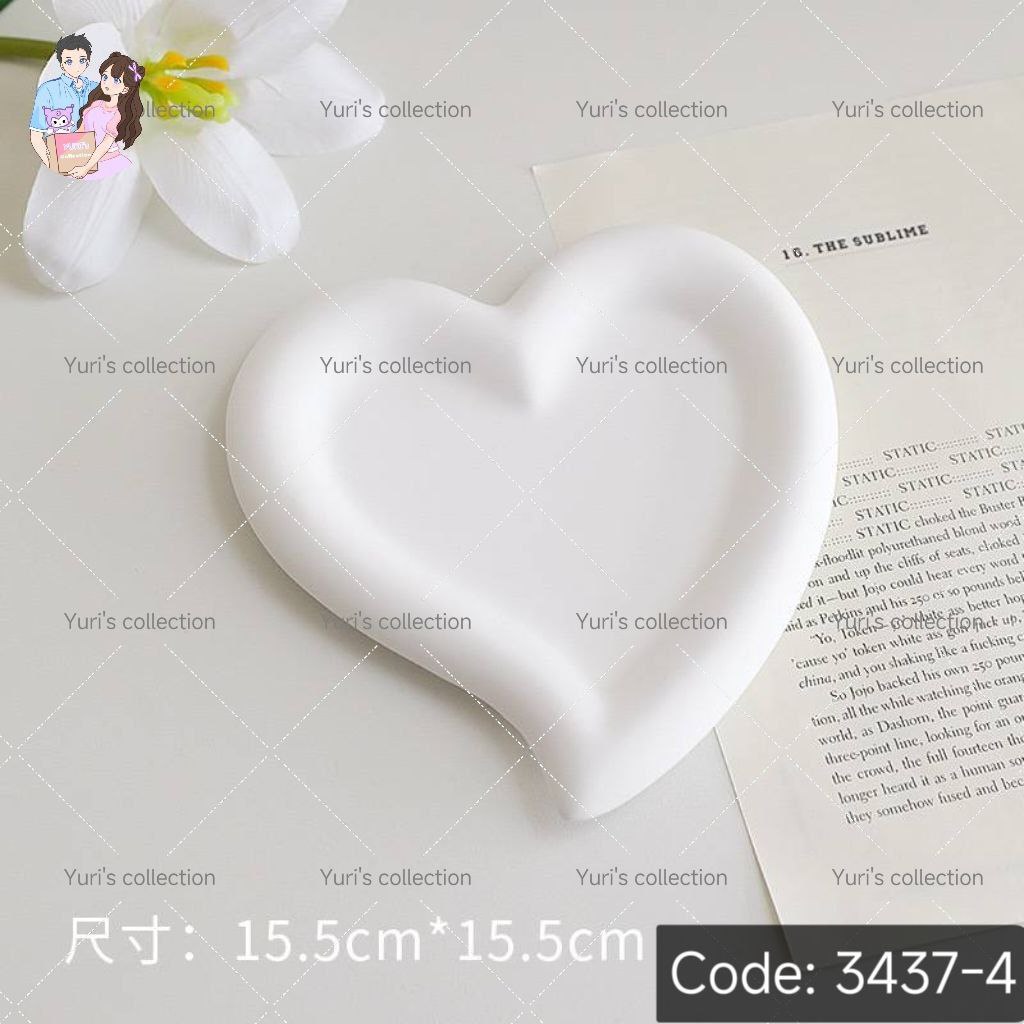 Aesthetic Plate (white heart)
