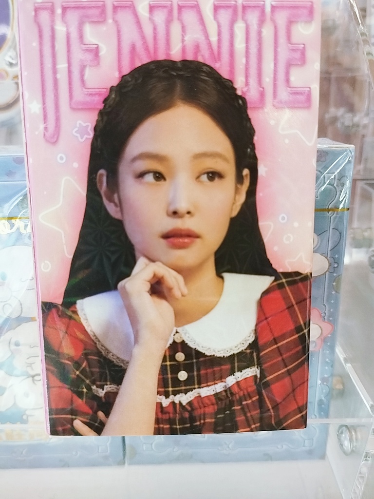 Jennie Lomo Card (30pcs)