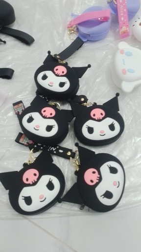 [3936-1] Kuromi Pack Keychain(Black)